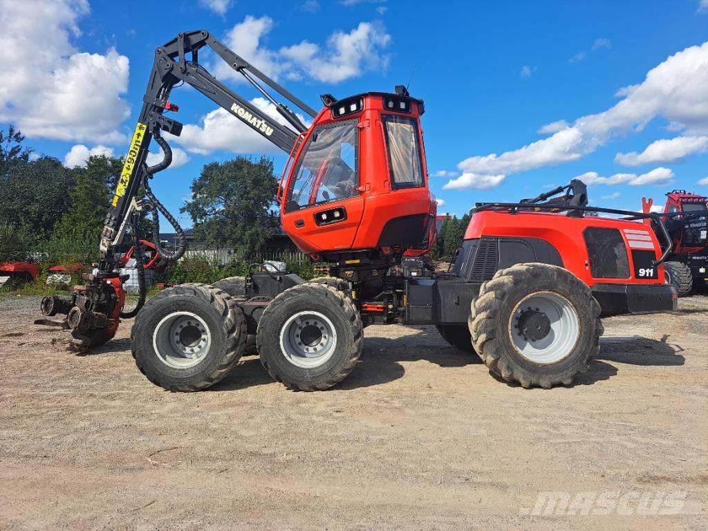 Komatsu 911 Harvester