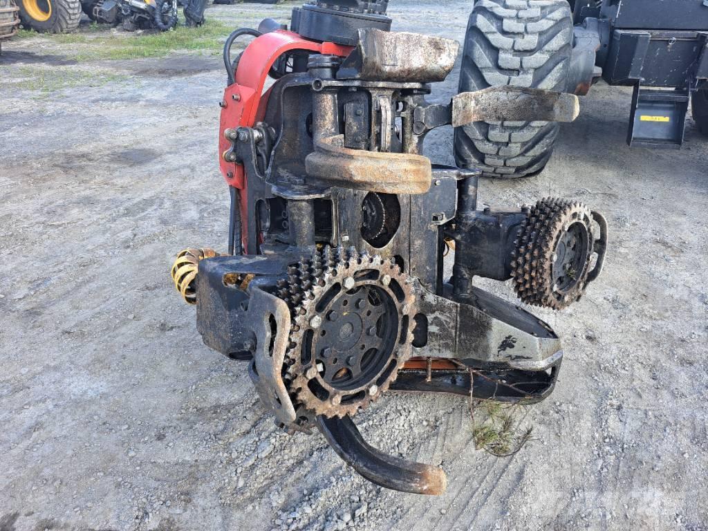 Komatsu 911 Harvester