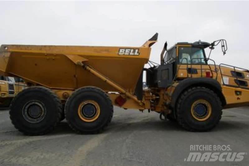 Bell B45E Dumper - Knickgelenk