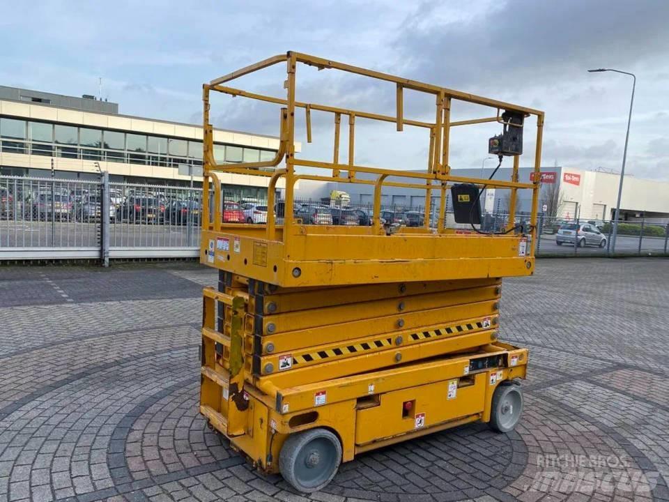 Haulotte Compact 14 Scheren-Arbeitsbühnen