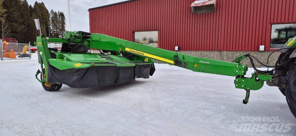 John Deere 835 Mähwerke