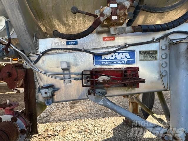 NOVA MC307 7000 GAL Tankanhänger