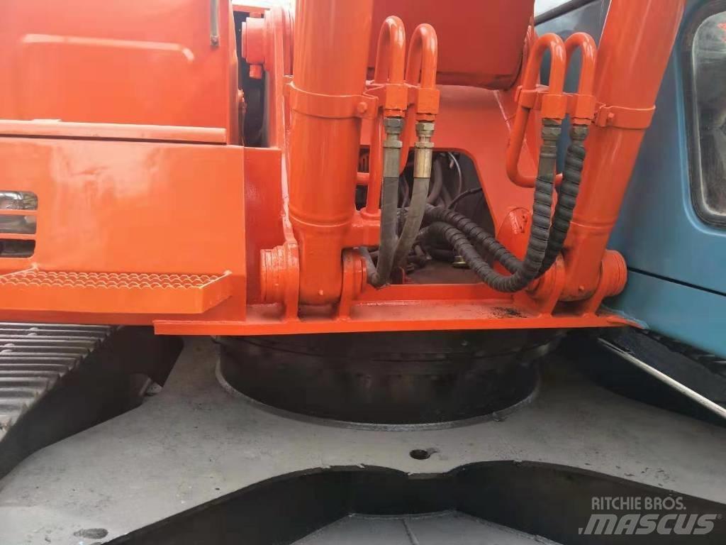 Hitachi EX 200-3 Raupenbagger