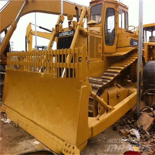 CAT D7H Bulldozer