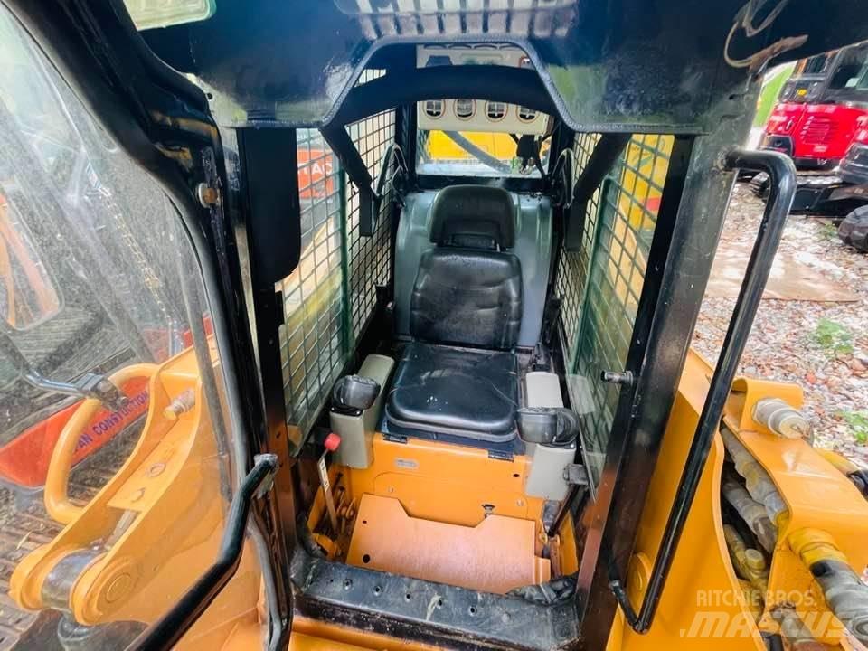 CASE 465 HD Kompaktlader