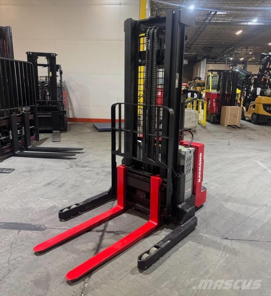 Raymond RSS40 Zelfrijdende stapelaars