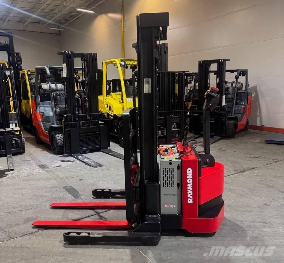Raymond RSS40 Zelfrijdende stapelaars