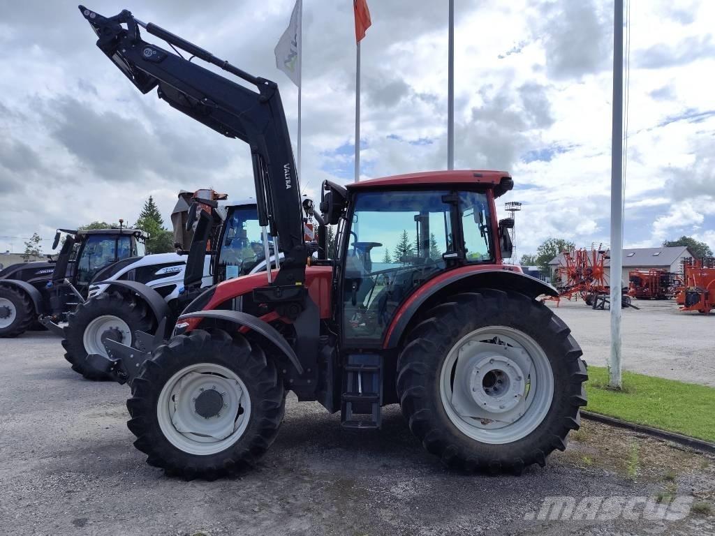 Valtra A 135 Traktoren