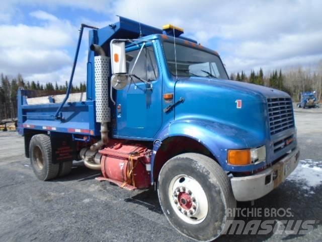 International 8100 Kipper