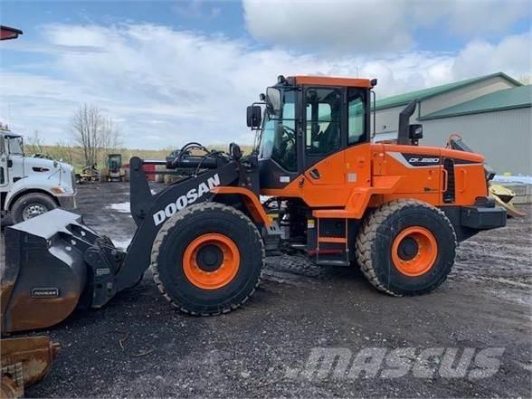 Doosan DL220-5 Radlader