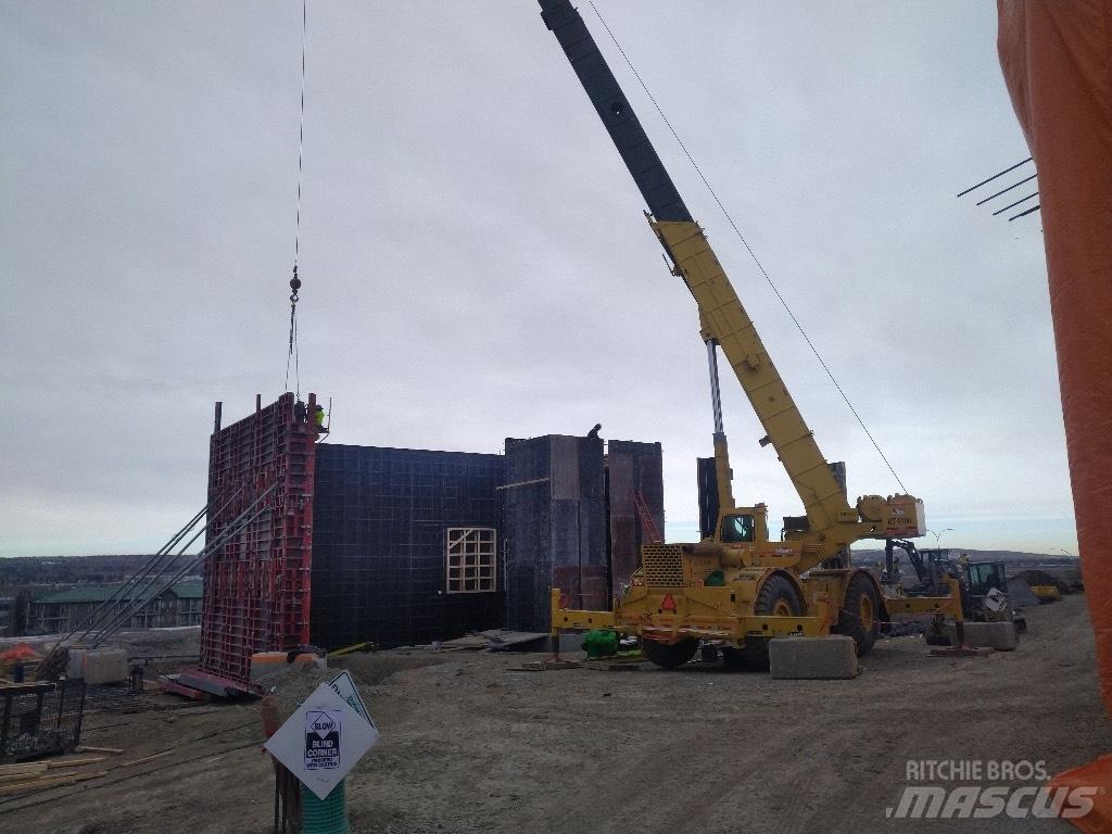 Grove RT 9100 Ruwterrein kranen