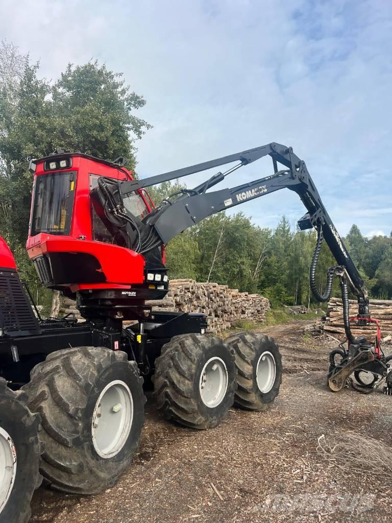 Komatsu 931 XC Harvester