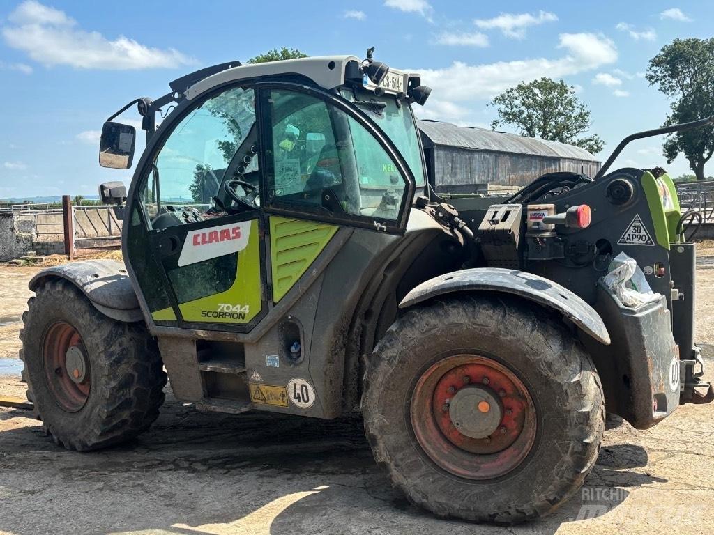 CLAAS Scorpion 7044 Teleskoplader für Landwirtschaft