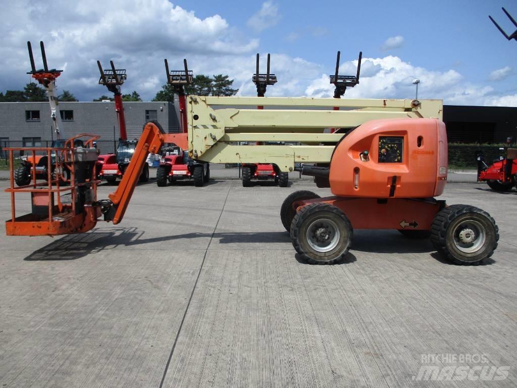 JLG 450 AJ (193) Kompakte selbstfahrende Hebebühnen