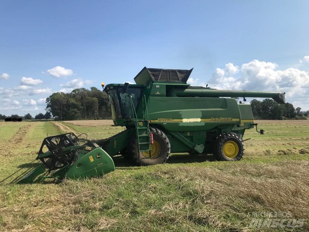 John Deere 9780 CTS Mähdrescher