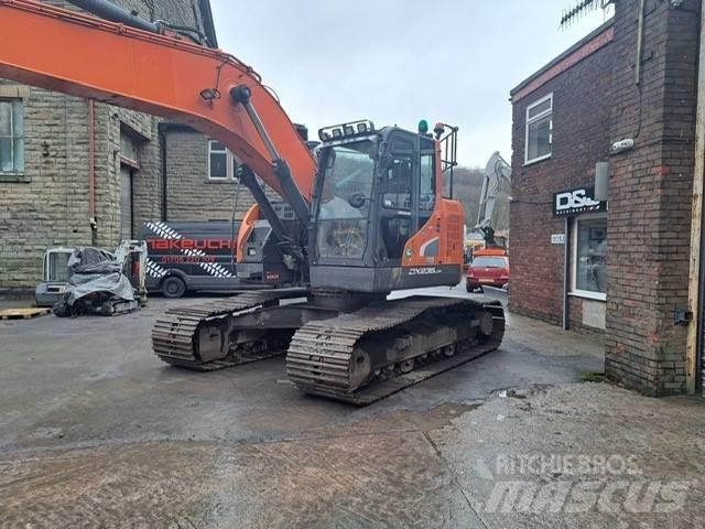 Doosan DX 235 LCR-5 Raupenbagger