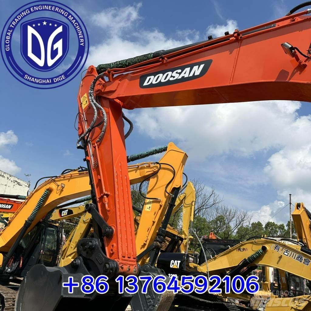 Doosan DX300LC-9C Raupenbagger