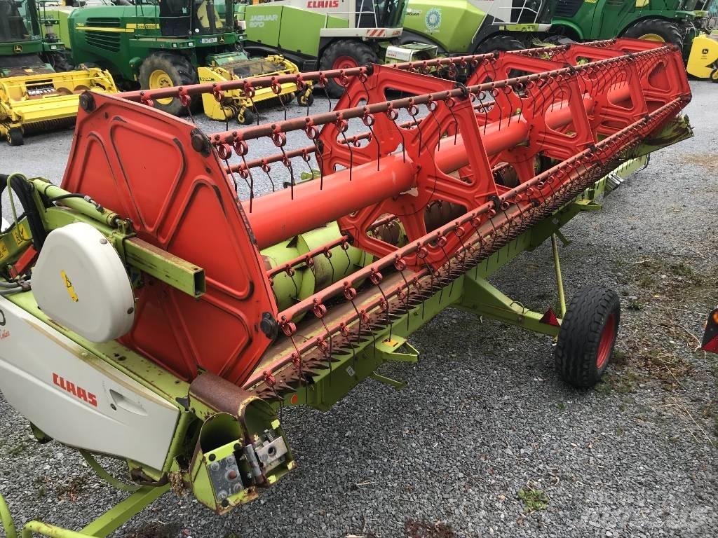 CLAAS Tucano 440 Mähdrescher