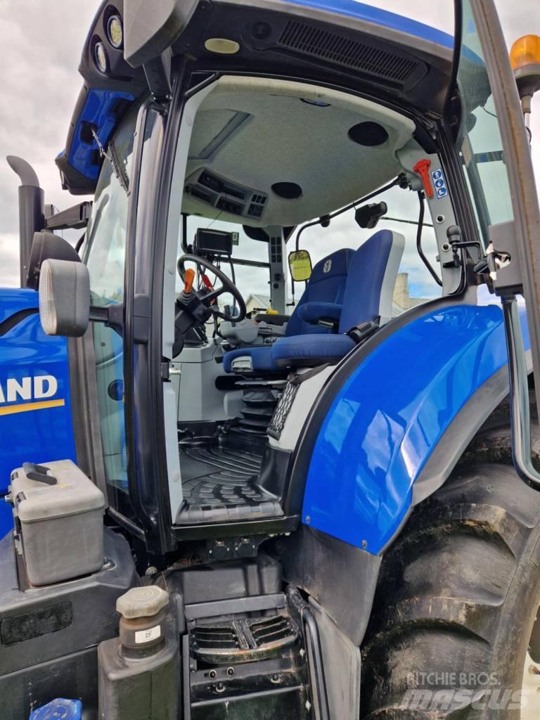 New Holland T 7.210 Traktoren