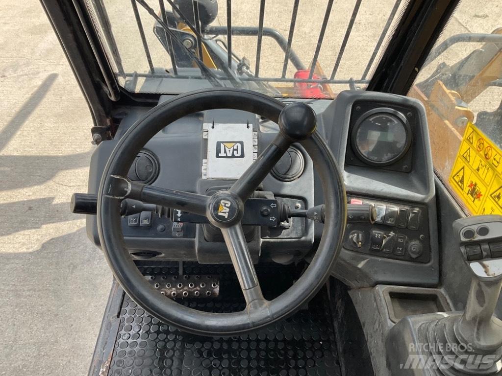 CAT TH 414 Teleskoplader