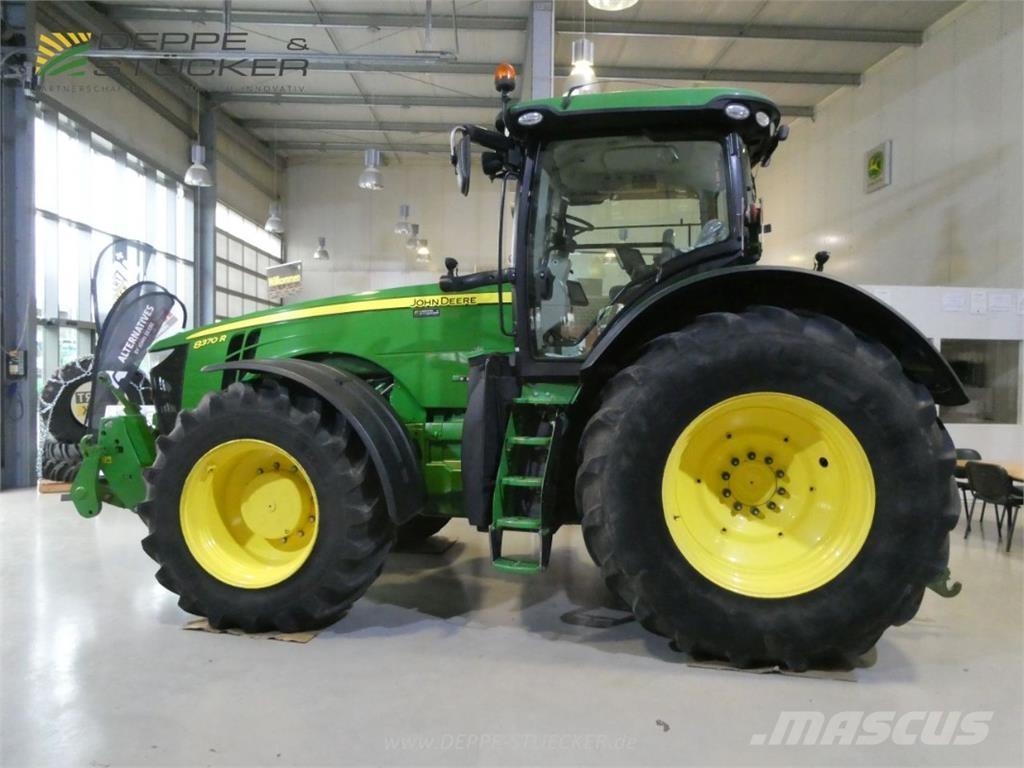 John Deere 8370R Traktoren