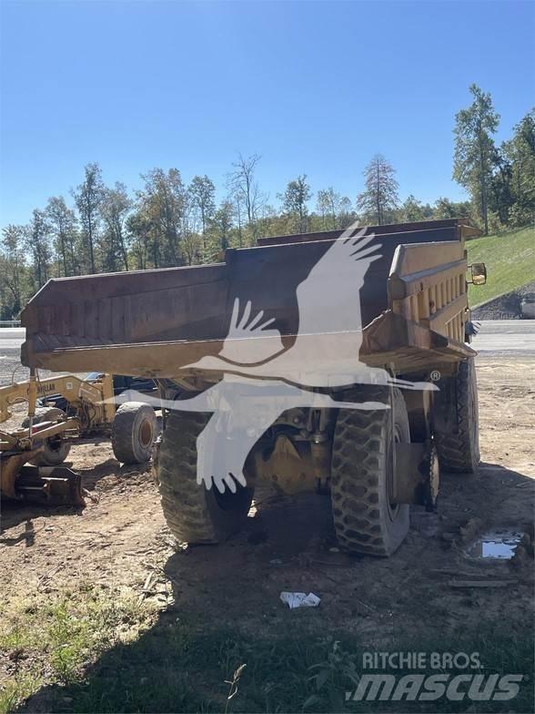 CAT 777B Dumper - Knickgelenk