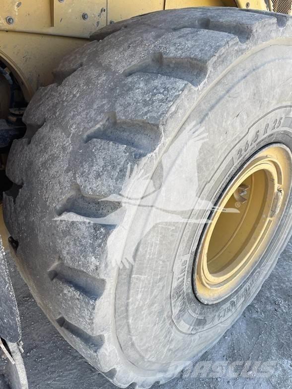 CAT 966M Radlader