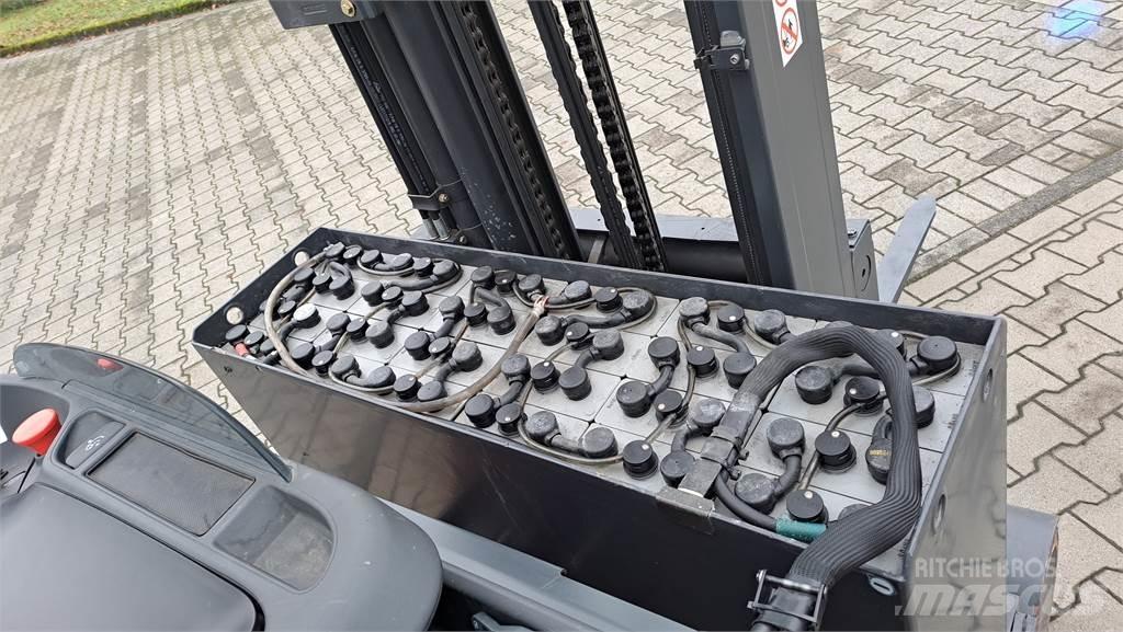 Linde R14 Schubmaststapler