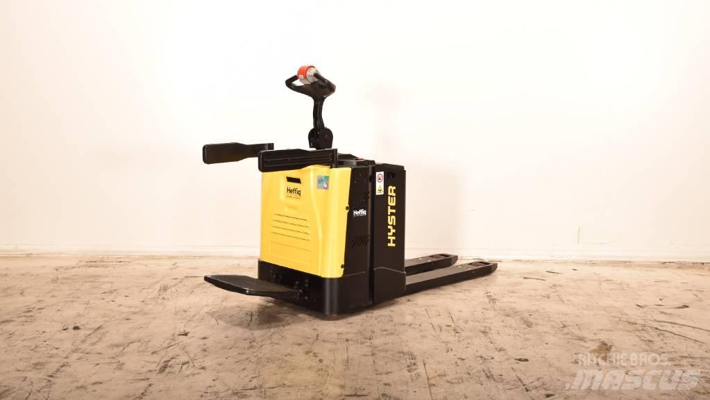 Hyster P 2.0 S Gabelstapler mit Fahrerstand