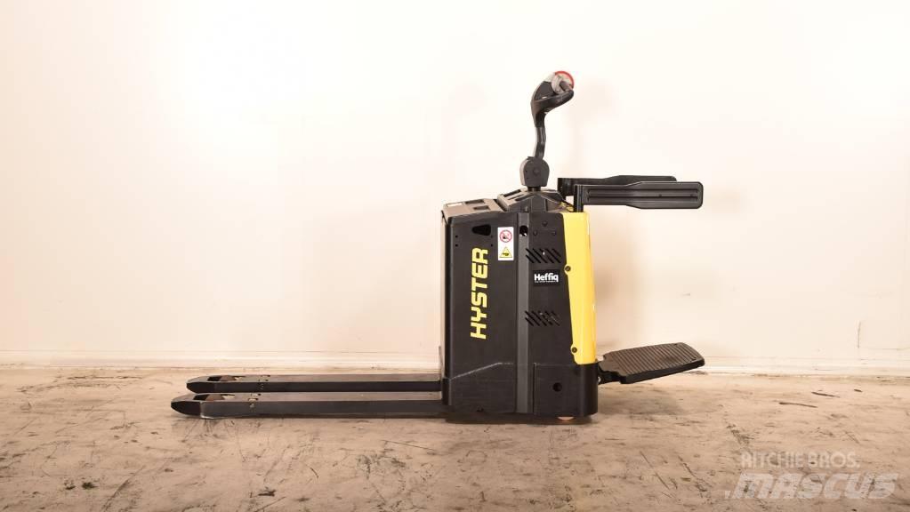 Hyster P 2.0 S Gabelstapler mit Fahrerstand