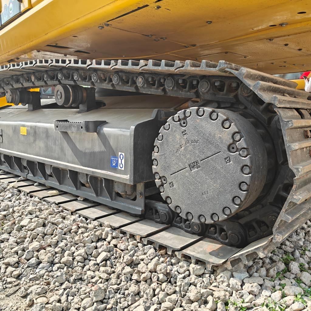 Komatsu 350LC-8 Raupenbagger