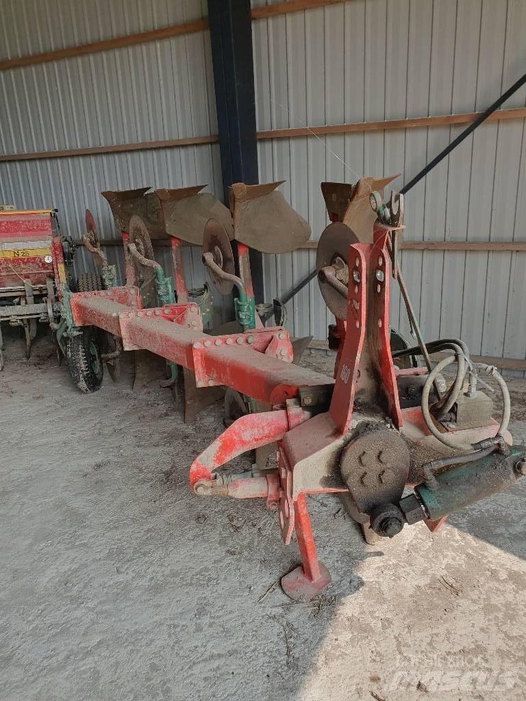 Kverneland E160 Wendepflüge
