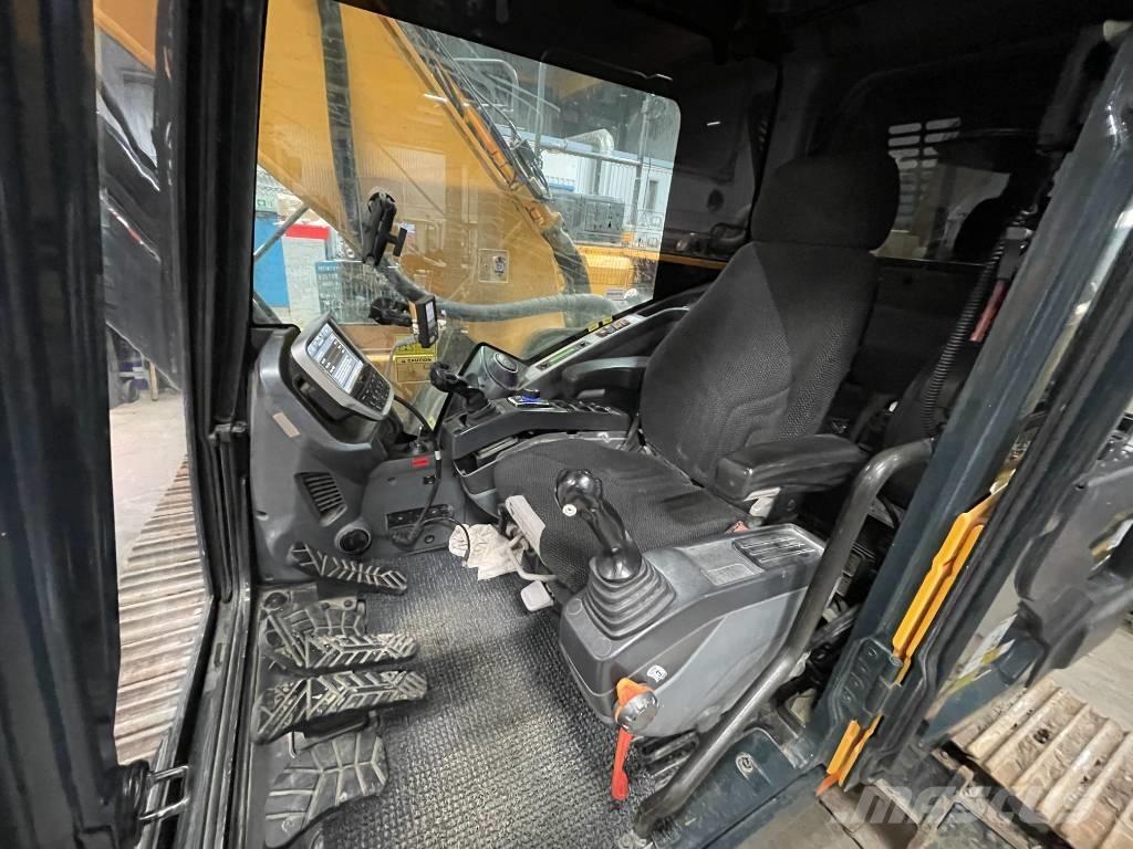 Hyundai HX 260 L Raupenbagger
