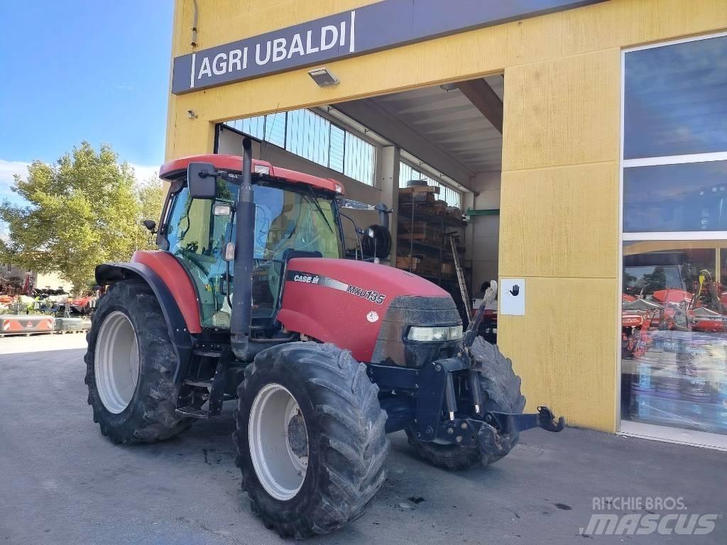 CASE MXU135 Traktoren