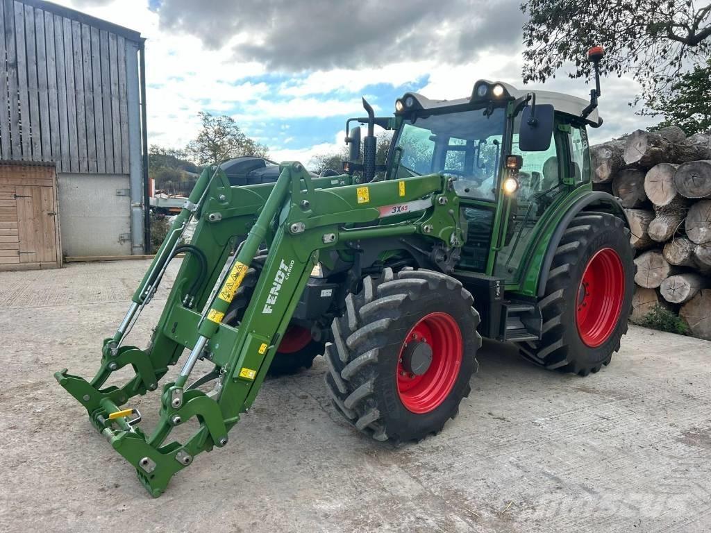 Fendt 211 Vario Traktoren