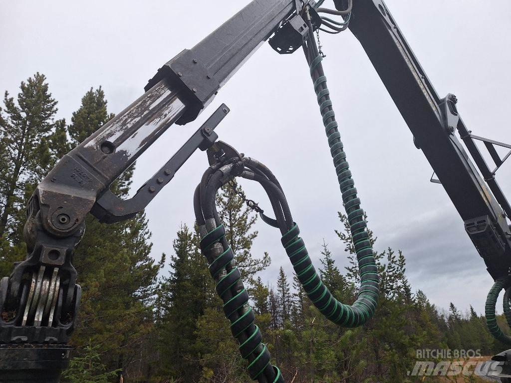 John Deere 1170G Harvester