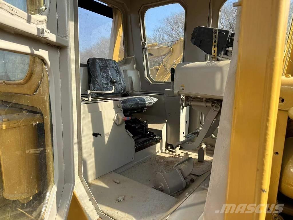 CAT D 8 K Bulldozer