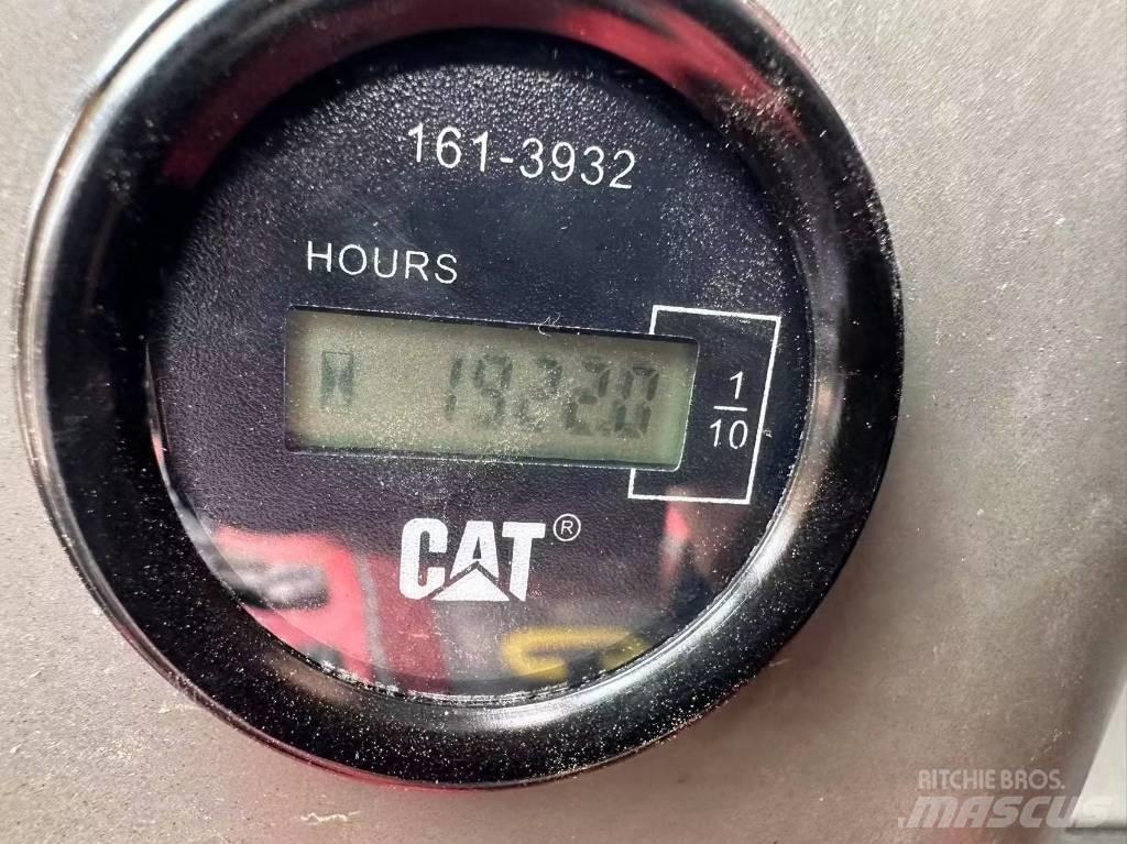 CAT 320 D Raupenbagger