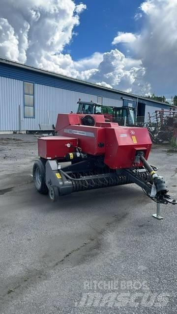 Massey Ferguson 1840 Quaderpressen