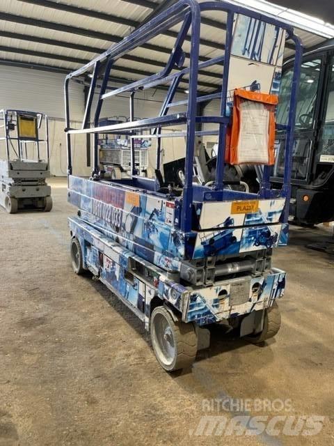 Haulotte Compact 8 Scheren-Arbeitsbühnen