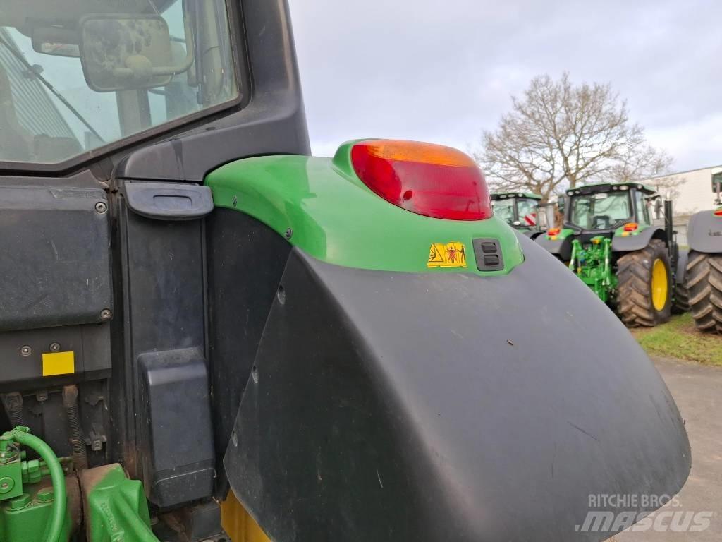 John Deere 6110M Traktoren