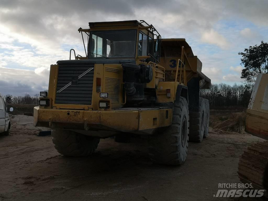 Volvo A 40 Dumper - Knickgelenk