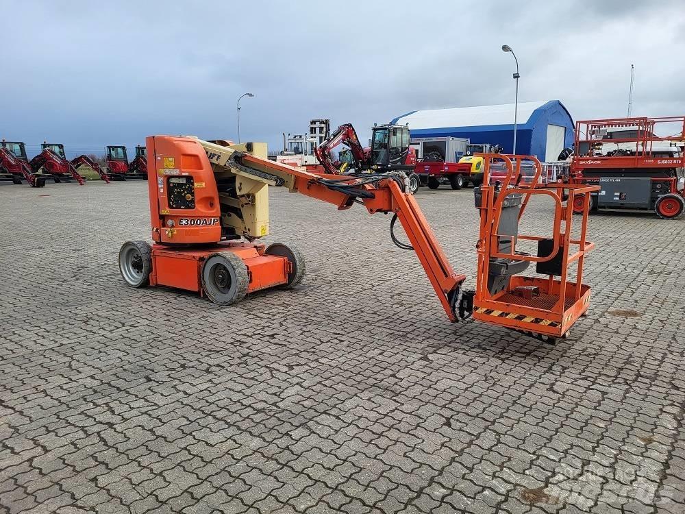 JLG E 300 AJP Gelenkteleskoparbeitsbühnen