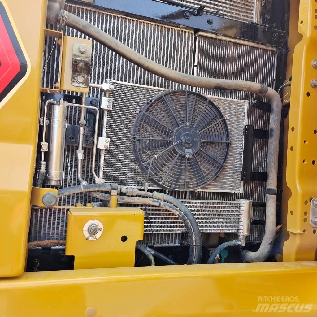 CAT 320 GC Raupenbagger