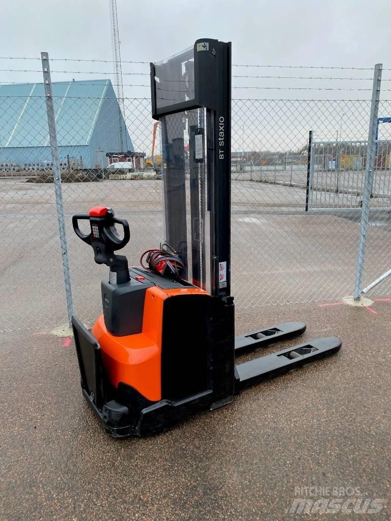 Toyota SWE120 Deichselstapler