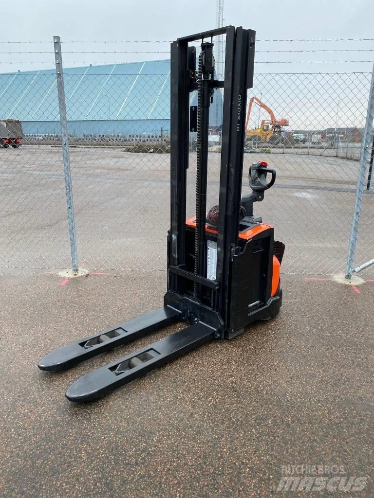 Toyota SWE120 Deichselstapler