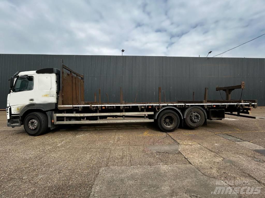 Volvo FM 330 Pritschenwagen/Pritschenwagen mit Seitenklappe