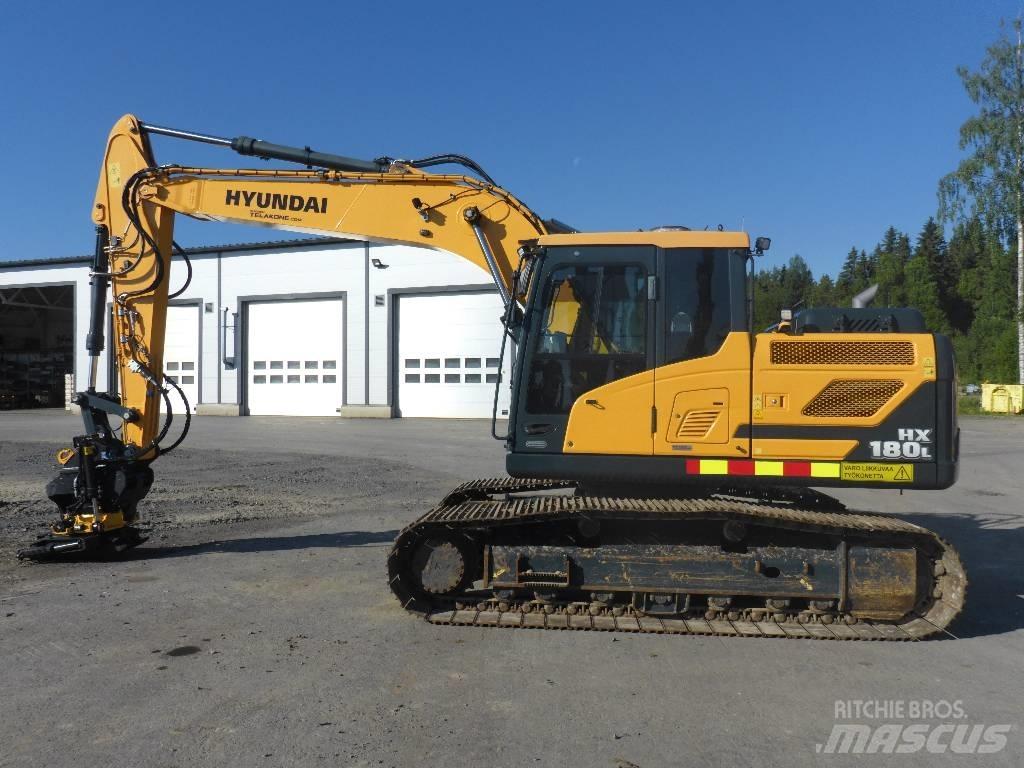 Hyundai HX180L Raupenbagger