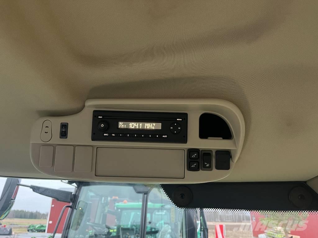 John Deere 6130 R Traktoren