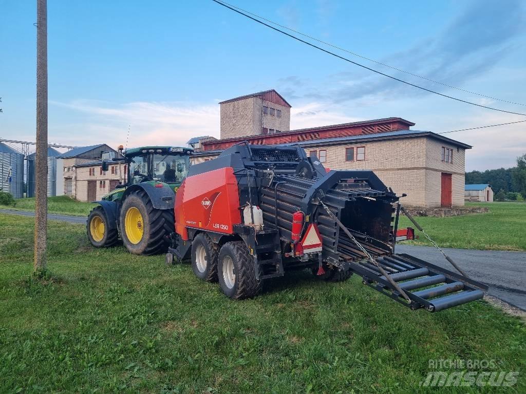 Kuhn LSB 1290 Quaderpressen